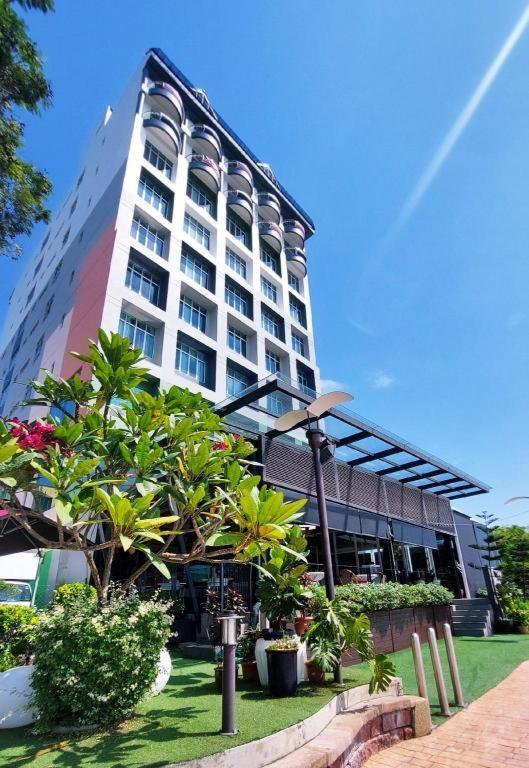 קואנטאן Mega View Hotel מראה חיצוני תמונה