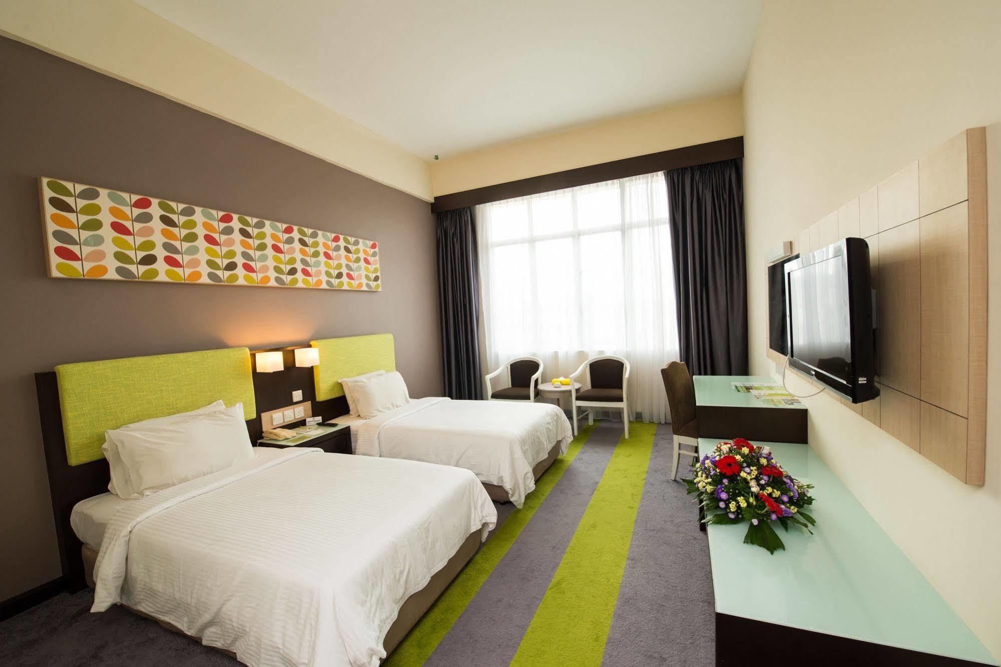 קואנטאן Mega View Hotel מראה חיצוני תמונה